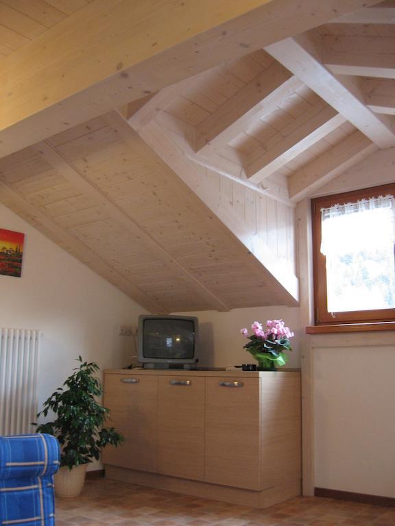 Casa Rondine Apartment Molveno Ruang foto